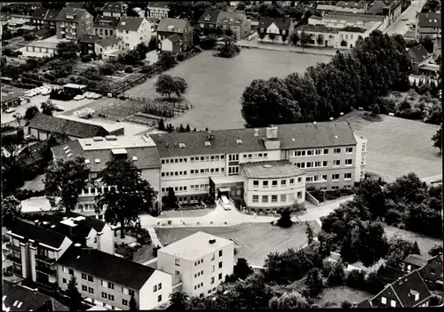 Ak Lank Latum Meerbusch am Niederrhein, St. Elisabeth-Hospital, Luftbild