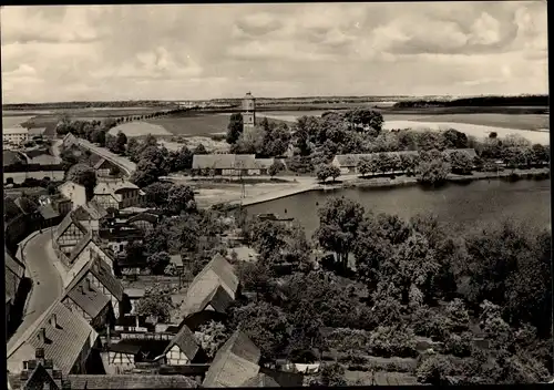 Ak Röbel an der Müritz, Blick auf den Ort, Fliegeraufnahme