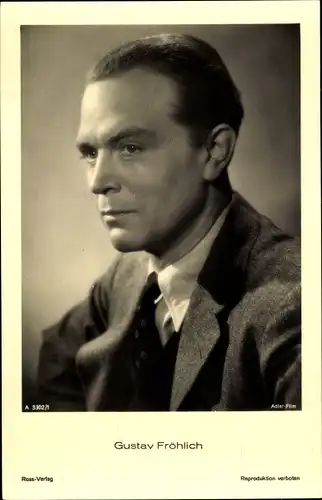 Ak Schauspieler Gustav Fröhlich, Portrait im Anzug, Ross Verlag A 3302 1