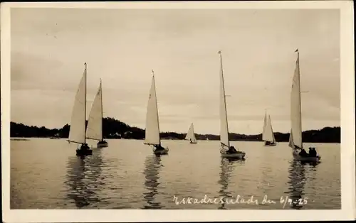 Foto Ak Segelboote auf einem See, 1925