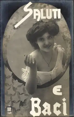 Ak Saluti e Baci, Portrait einer Frau