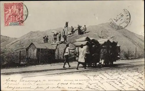Ak Rufisque Senegal, Arrivage des Arachides, travailleurs
