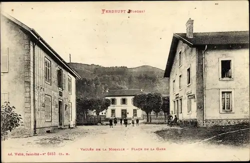 Ak Ferdrupt Lothringen Vosges, Vallee de la Moselle, Place de la Gare