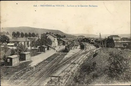 Ak Bruyeres en Vosges Lothringen Vosges, La Gare et le Quartier Barbazan, Bahnhof, Gleisseite