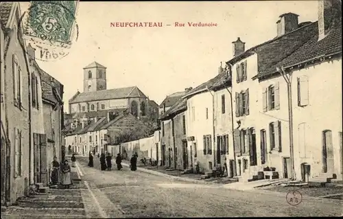 Ak Neufchateau Lothringen Vosges, Rue Verdunoise