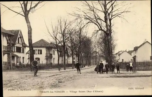 Ak Thaon les Vosges Lothringen Vosges, Village Suisse, Rue d'Alsace