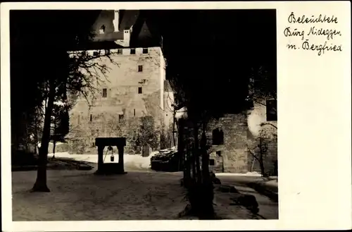 Ak Nideggen in der Eifel, Burg Nideggen mit Bergfried, ehem. Residenz d. Grafen v. Jülich, Brunnen