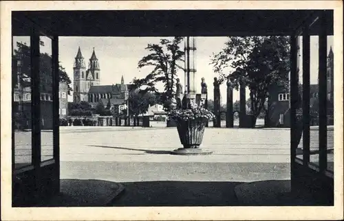 Ak Magdeburg an der Elbe, Durchblick zum Ehrenhof