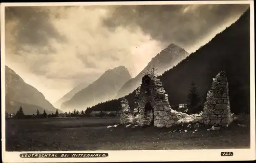 Ak Mittenwald in Oberbayern, Leutaschtal, Ruine