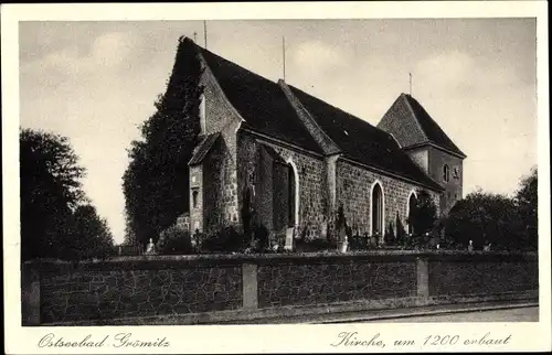 Ak Ostseebad Grömitz, Kirche um 1200 erbaut, Friedhof