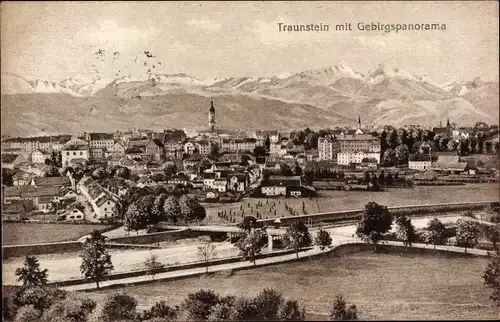 Ak Traunstein in Oberbayern, Traunstein mit Gebirgspanorama