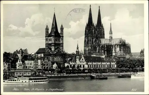 Ak Köln am Rhein, Dom, St. Martin u. Stapelhaus, Blick über den Rhein