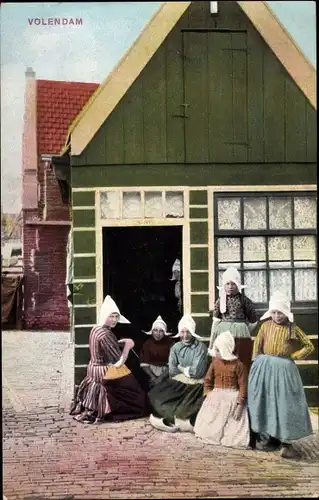 Ak Volendam Nordholland Niederlande, Frauen in niederländischen Trachten