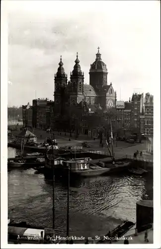Ak Amsterdam Nordholland Niederlande, Pr. Hendrikkade m. St. Nicolaaskerk