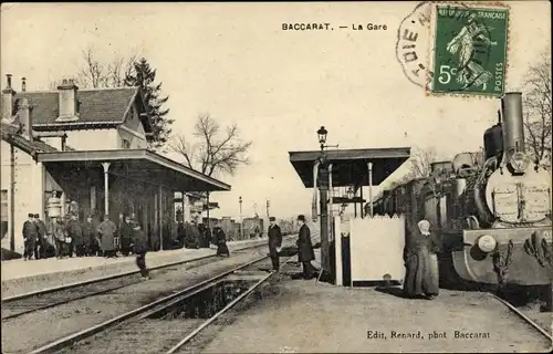 Ak Baccarat Meurthe et Moselle, La Gare, Bahnhof, Gleisseite