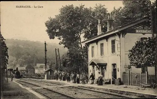Ak Marbache Lothringen Meurthe et Moselle, La Gare, Bahnhof, Gleisseite