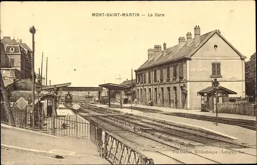 Ak Mont Saint Martin Meurthe et Moselle, La Gare, Bahnhof, Gleisseite