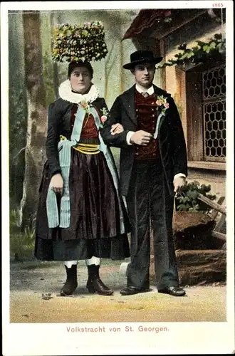 Ak Sankt Georgen im Schwarzwald, Paar in Schwarzwälder Volkstracht