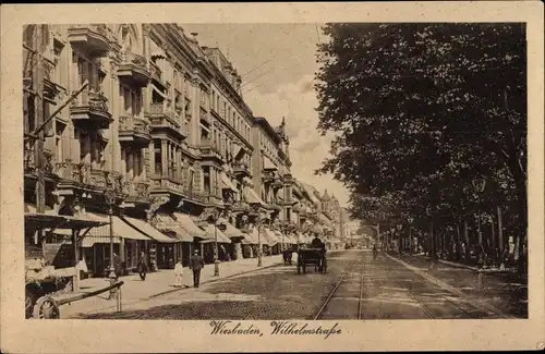 Ak Wiesbaden in Hessen, Wilhelmstraße, Kutsche, Geschäfte