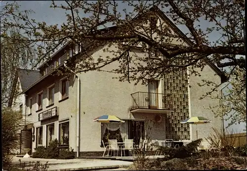 Ak Bürdenbach im Westerwald, Restaurant-Pension Petershof, Außenansicht