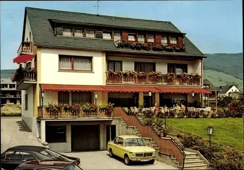 Ak Kröv an der Mosel, Hotel-Café Haus Sonnenlay, Außenansicht, BMW