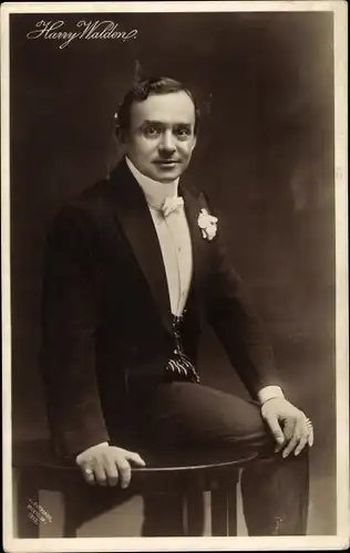 Ak Schauspieler Harry Walden, Portrait, Smoking