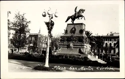 Foto Ak Córdoba Argentinien, Plaza San Martin, Monument