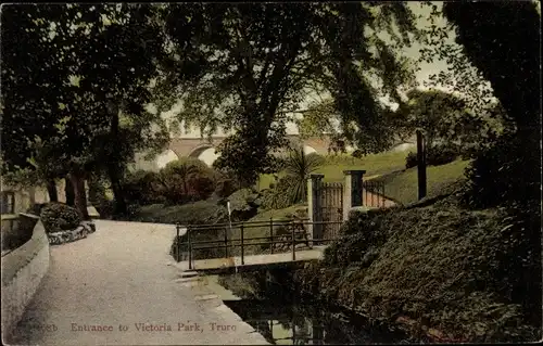 Ak Truro Cornwall England, Entrance to Victoria Park