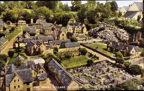 Ak Bourton on the Water Gloucestershire England, The Model Village