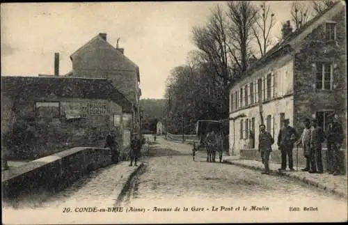 Ak Condé en Brie Aisne, Avenue de la Gare, Le Pont et le Moulin