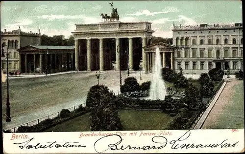 Ak Berlin Mitte, Brandenburger Tor mit Pariser Platz