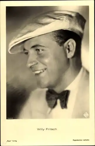 Ak Schauspieler Willy Fritsch, Portrait, Ross Verlag 7609/2, Mütze