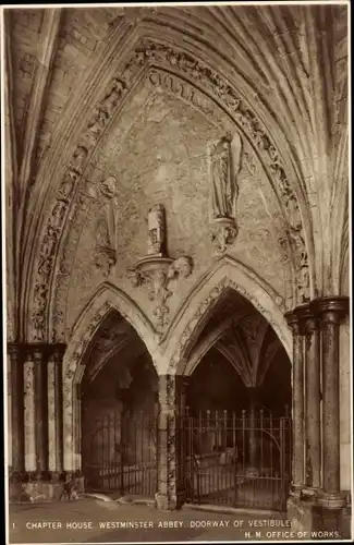 Ak London City, Chapter House, Westminster Abbey, Doorway of Vestibule