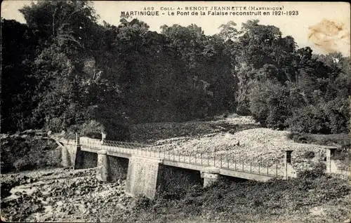 Ak Martinique, Le Pont de la Falaise