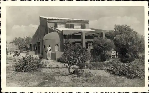 Foto Ak Portugal, Wohnhaus, Gartenanlagen