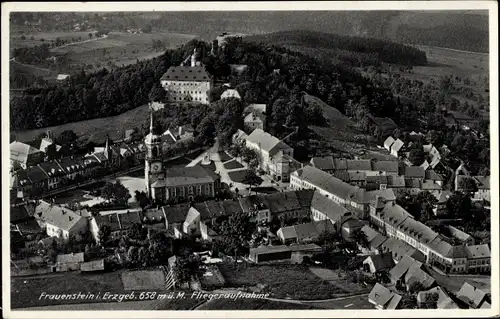 Ak Frauenstein im Erzgebirge, Blick auf den Ort, Fliegeraufnahme