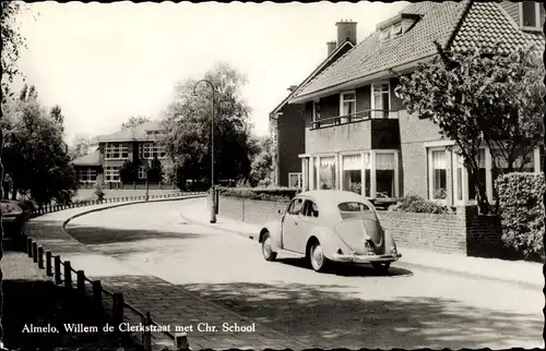 Ak Almelo Overijssel Niederlande, Willem de Clerkstraat met Chr. School