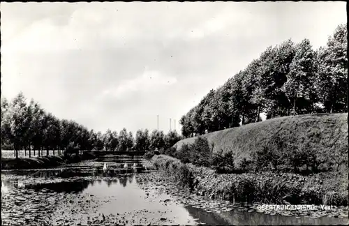 Ak Geertruidenberg Nordbrabant Niederlande, Vest, Teich