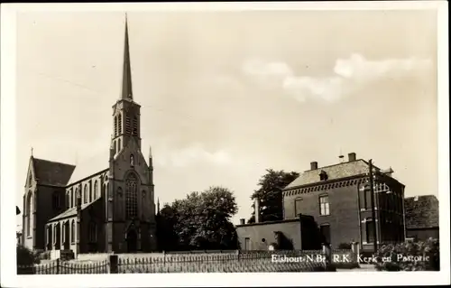 Ak Eishout Nordbrabant, R. K. Kerk en Pastorie