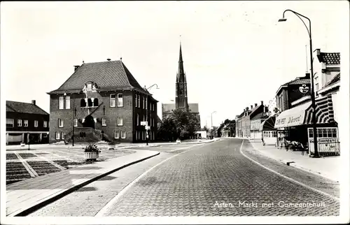 Ak Asten Nordbrabant, Markt met Gemeentehuis