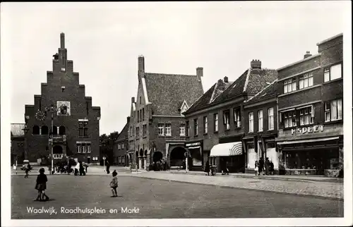Ak Waalwijk Nordbrabant Niederlande, Raadhuisplein en Markt