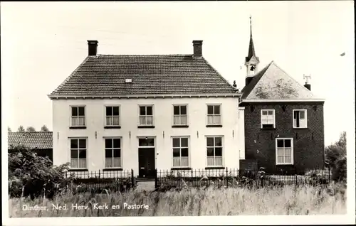 Ak Dinther Nordbrabant Niederlande, Ned. Herv. Kerk en Pastorie