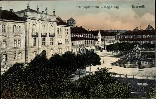 Ak Bayreuth in Oberfranken, Schlossplatz mit k. Regierung