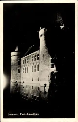 Ak Helmond Nordbrabant Niederlande, Kasteel Raadhuis, bei Nacht