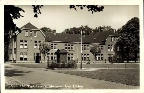 Ak Maastricht Limburg Niederlande, Tapijnkazerne, Monument Gen. Dibbets