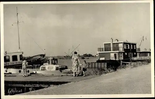 Ak Lelystad Flevoland Niederlande, Bootsanleger