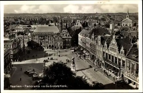 Ak Haarlem Nordholland Niederlande, Panorama v.a. de Groote-Kerk, Denkmal