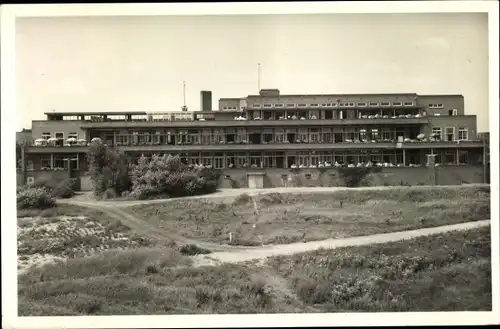 Ak Wijk aan Zee Beverwijk Nordholland Niederlande, R.K. Sanatorium Heliomare, Terrassen