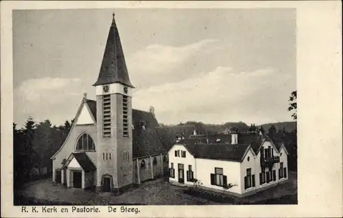 Ak De Steeg Rheden Gelderland, R. K. Kerk en Pastorie