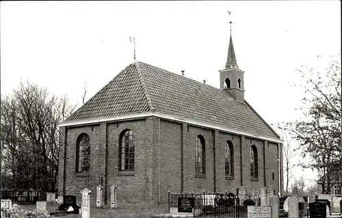 Foto Ak Oosterwolde Oldebroek Gelderland, Kirche, Friedhof